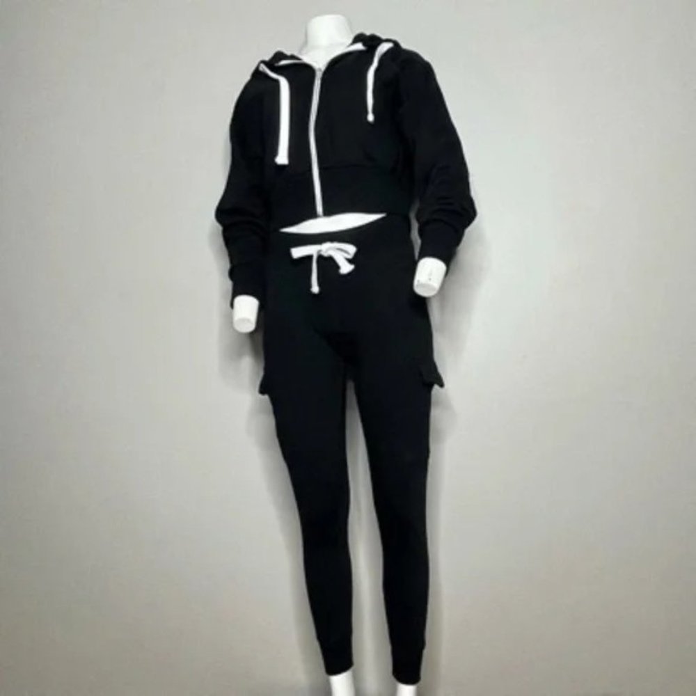 Two Piece Cargo Sweatsuit Set Black / White